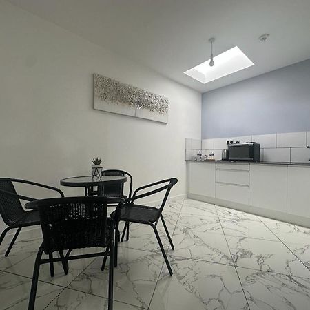 Aspire 860 Otel Colchester Dış mekan fotoğraf