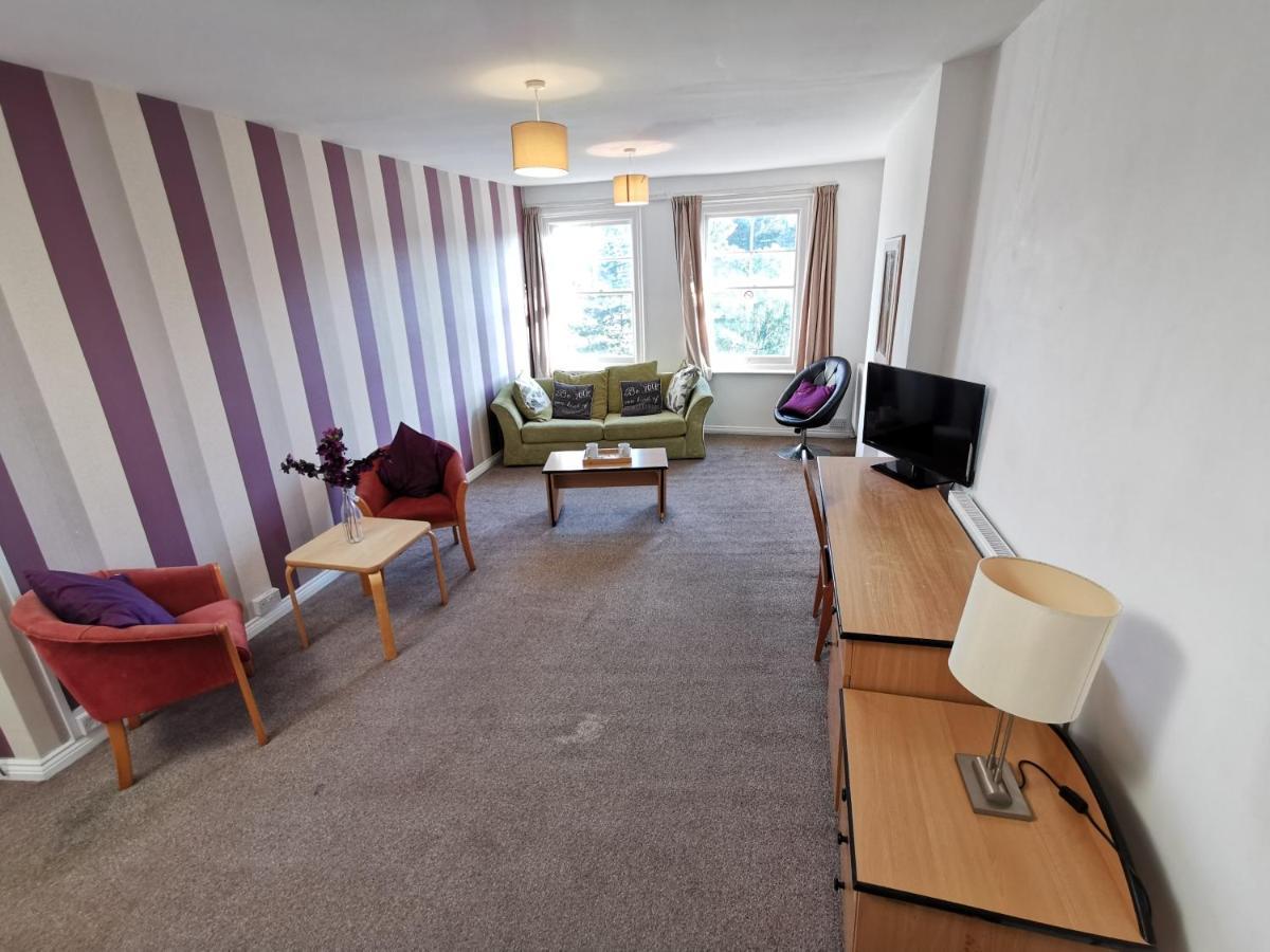 Aspire 860 Otel Colchester Dış mekan fotoğraf