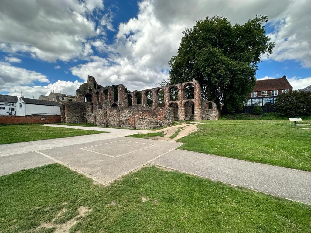 Aspire 860 Otel Colchester Dış mekan fotoğraf